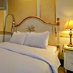 S79 Residences 345Ab Apartment