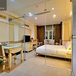 S79 Residences 345Ab Apartment